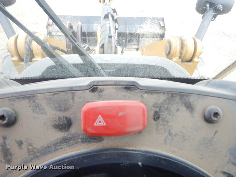 image for item DK3389 2020 Caterpillar 908M  wheel loader