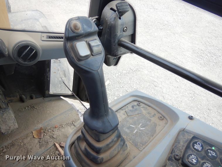 image for item DK3389 2020 Caterpillar 908M  wheel loader