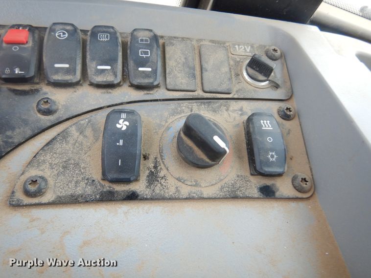 image for item DK3389 2020 Caterpillar 908M  wheel loader