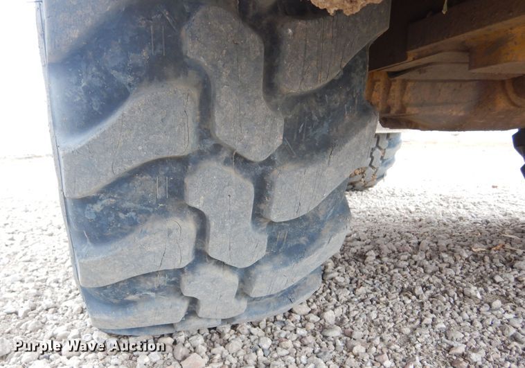 image for item DK3389 2020 Caterpillar 908M  wheel loader