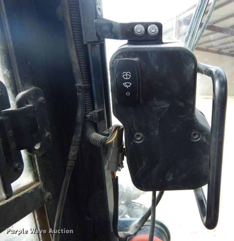 image for item DK3391 2019 John Deere 317G  tracked skid steer loader