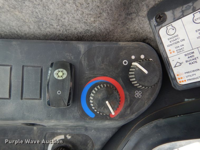 image for item DK3392 2019 John Deere 325G  tracked skid steer loader