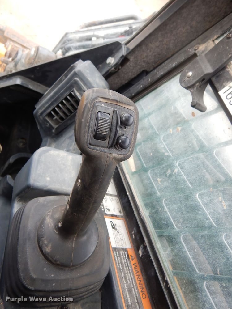 image for item DK3392 2019 John Deere 325G  tracked skid steer loader