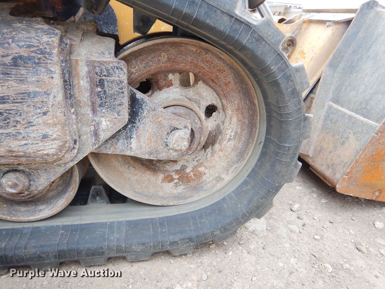 image for item DK3392 2019 John Deere 325G  tracked skid steer loader