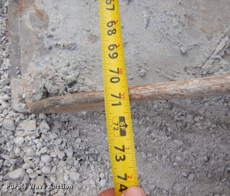 image for item DK3401 2016 Case SR240  skid steer loader