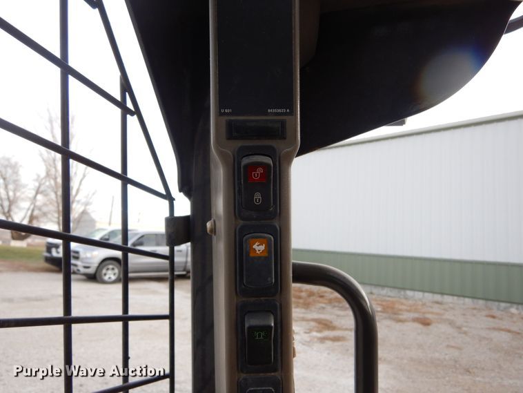 image for item DK3401 2016 Case SR240  skid steer loader