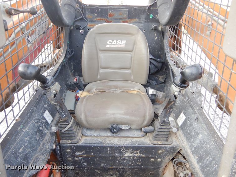 image for item DK3403 2013 Case SR220  skid steer loader