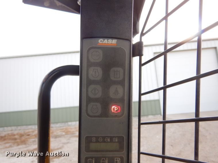 image for item DK3403 2013 Case SR220  skid steer loader