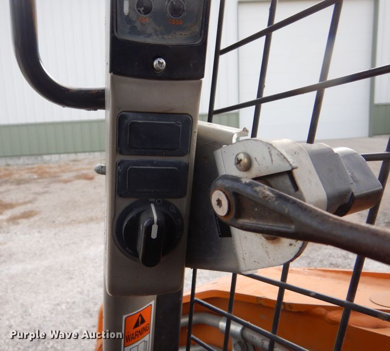 image for item DK3403 2013 Case SR220  skid steer loader