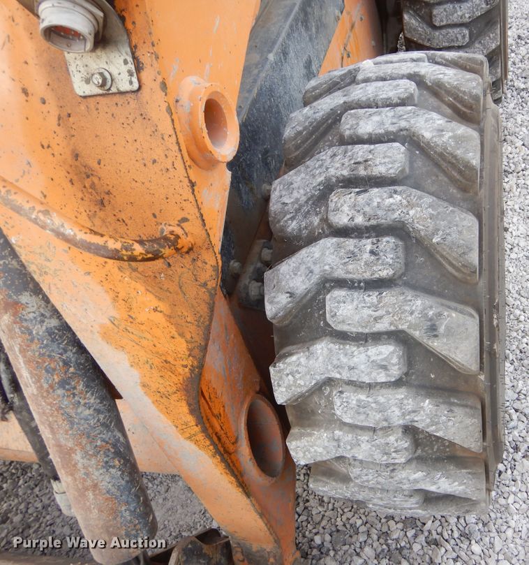 image for item DK3403 2013 Case SR220  skid steer loader