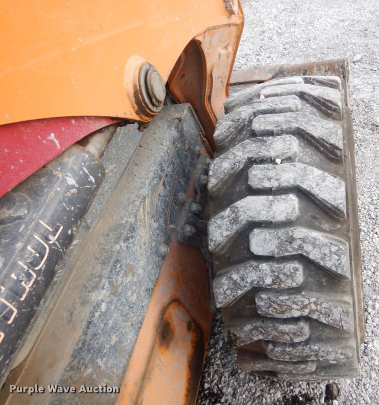 image for item DK3403 2013 Case SR220  skid steer loader