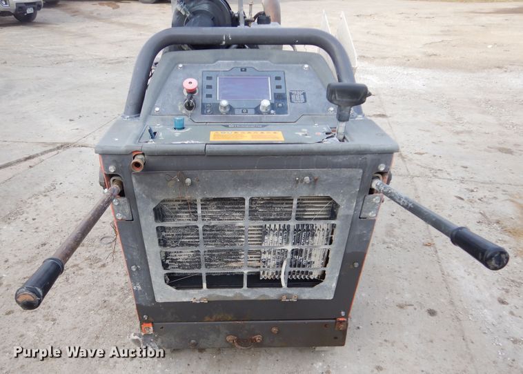 image for item DK3405 Husqvarna FS7000D  concrete saw