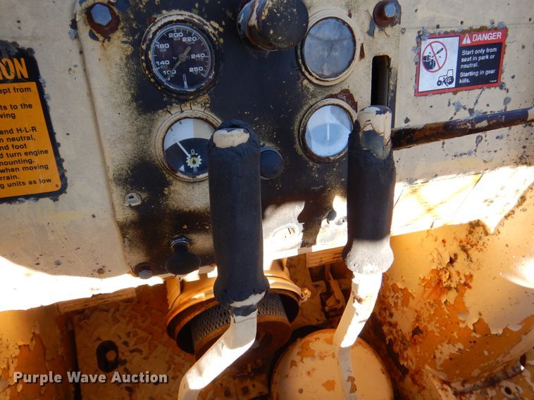 image for item DK8694 1970 John Deere 450B  track loader