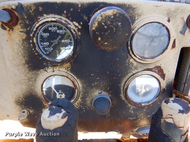 image for item DK8694 1970 John Deere 450B  track loader