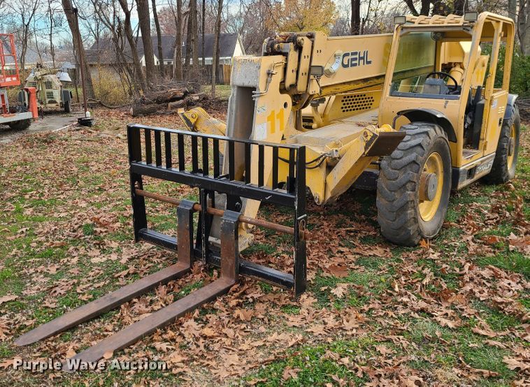 image for item DL0104 Gehl DL10H55  telehandler