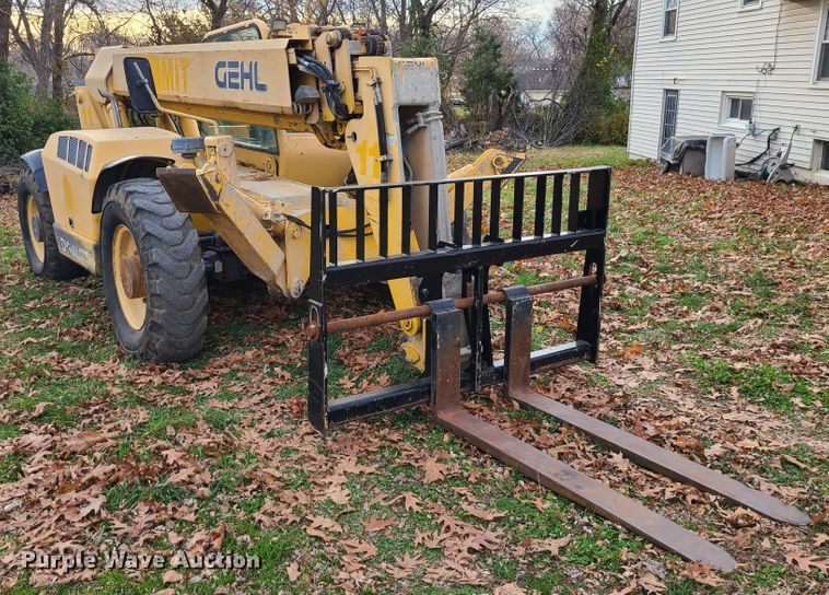 image for item DL0104 Gehl DL10H55  telehandler