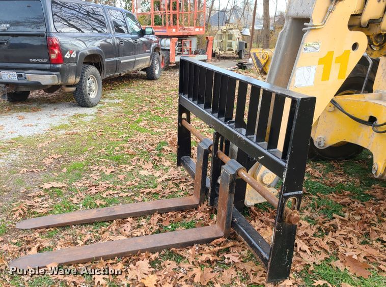 image for item DL0104 Gehl DL10H55  telehandler