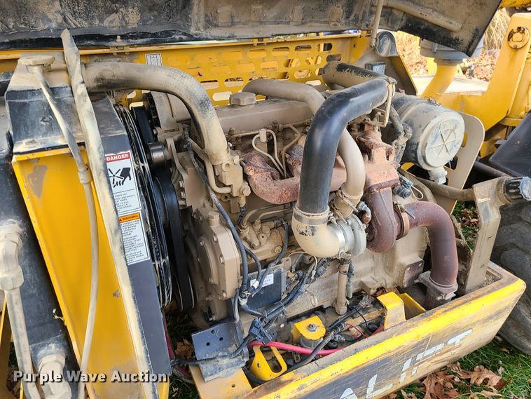 image for item DL0104 Gehl DL10H55  telehandler