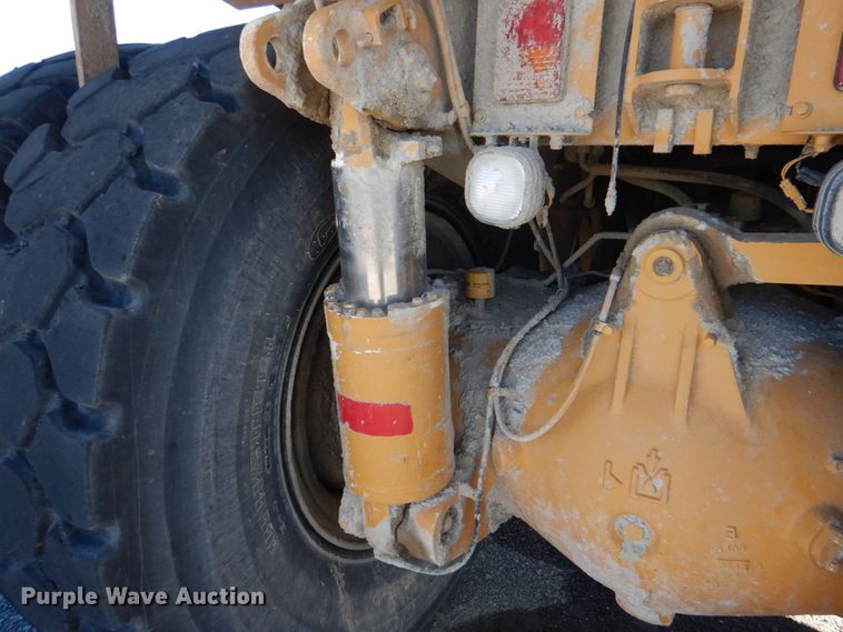 image for item DL0677 2008 Caterpillar 775F  haul truck