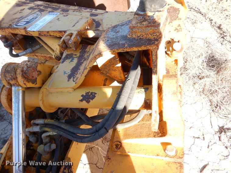 image for item DL3524 Davis D130  backhoe attachment