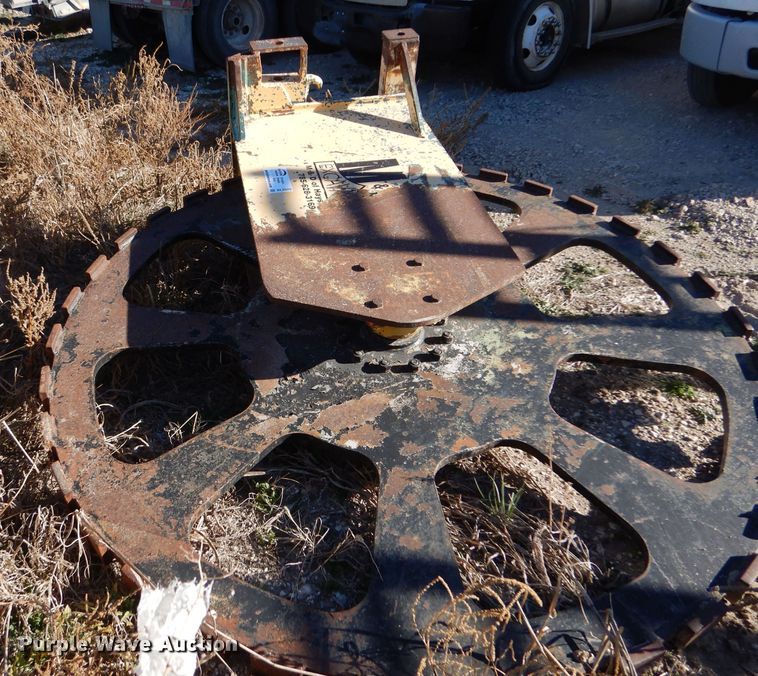 image for item DL3525 Wheel compactor