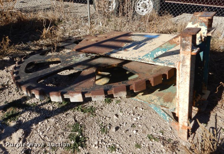 image for item DL3525 Wheel compactor