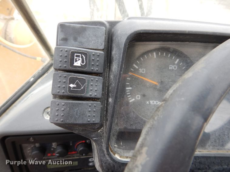 image for item DL5859 Kawasaki 80ZV  wheel loader