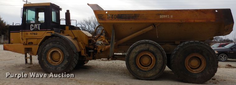 image for item DL5860 2001 Caterpillar D400E  Series II haul truck