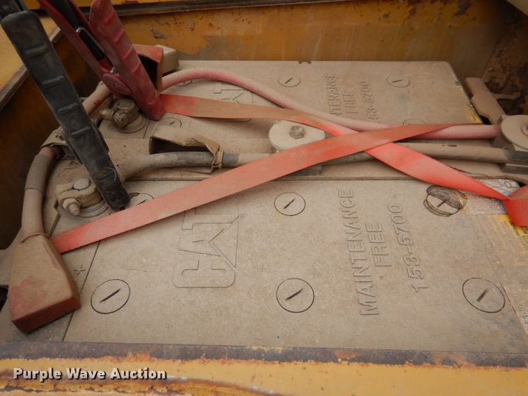 image for item DL5860 2001 Caterpillar D400E  Series II haul truck