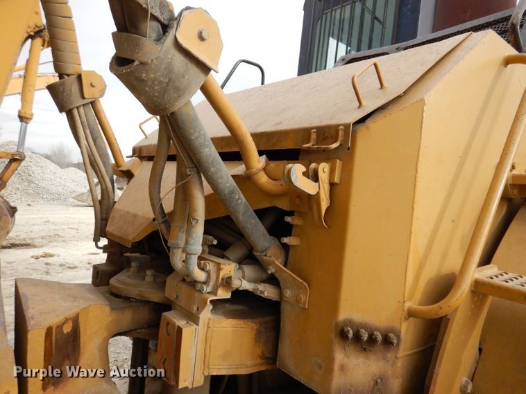 image for item DL5860 2001 Caterpillar D400E  Series II haul truck