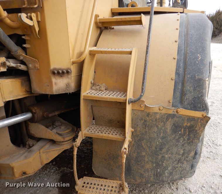 image for item DL5860 2001 Caterpillar D400E  Series II haul truck