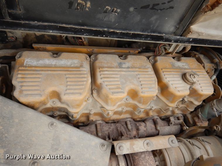 image for item DL5860 2001 Caterpillar D400E  Series II haul truck