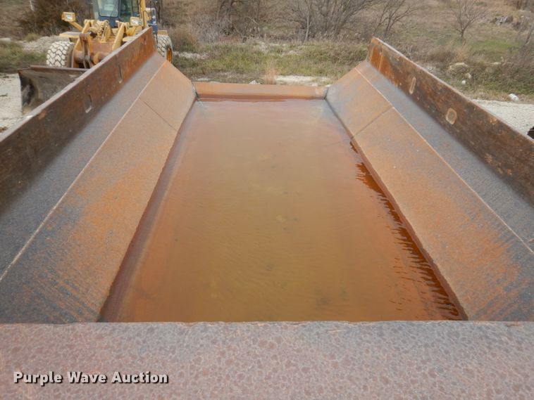 image for item DL5860 2001 Caterpillar D400E  Series II haul truck