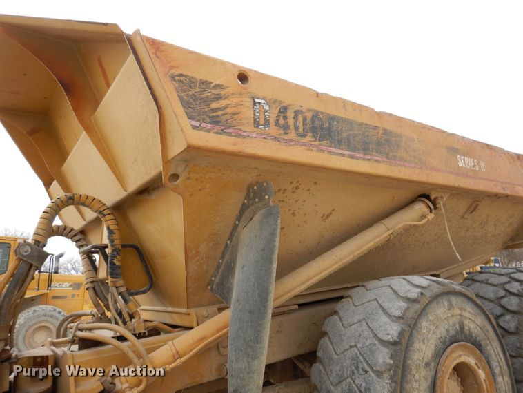 image for item DL5860 2001 Caterpillar D400E  Series II haul truck