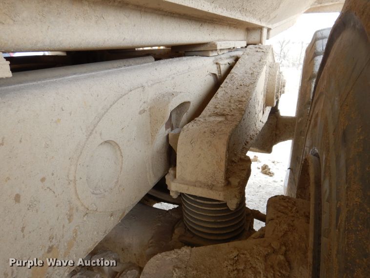 image for item DL5860 2001 Caterpillar D400E  Series II haul truck