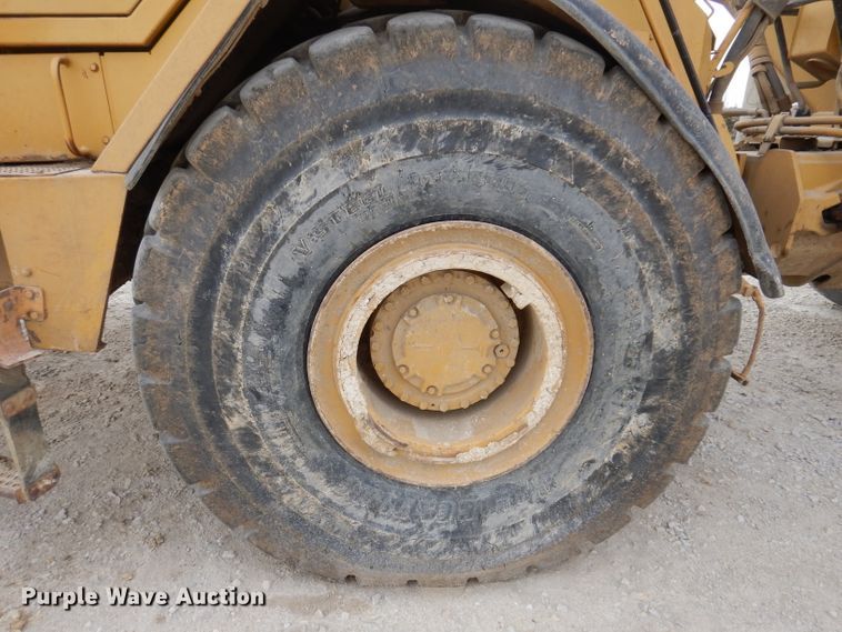 image for item DL5860 2001 Caterpillar D400E  Series II haul truck