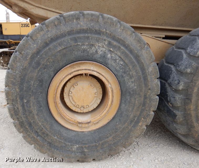 image for item DL5860 2001 Caterpillar D400E  Series II haul truck