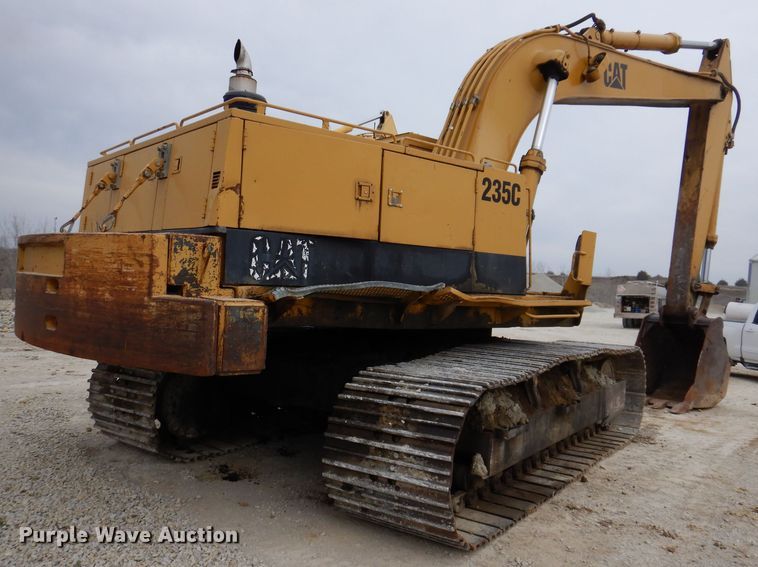 image for item DL5861 1991 Caterpillar 235C  excavator