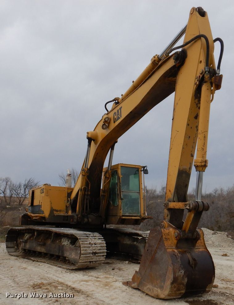 image for item DL5861 1991 Caterpillar 235C  excavator
