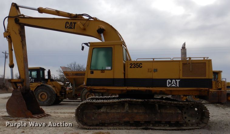 image for item DL5861 1991 Caterpillar 235C  excavator