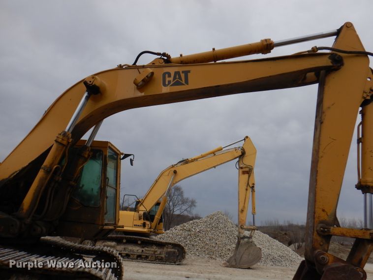 image for item DL5861 1991 Caterpillar 235C  excavator
