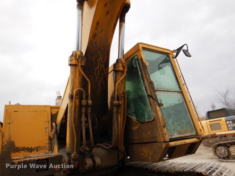 image for item DL5861 1991 Caterpillar 235C  excavator
