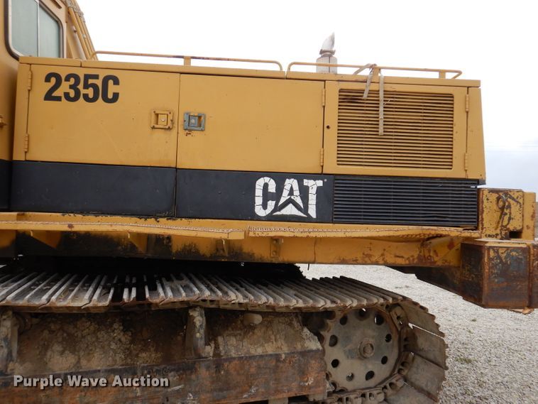 image for item DL5861 1991 Caterpillar 235C  excavator