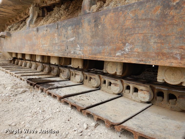 image for item DL5861 1991 Caterpillar 235C  excavator