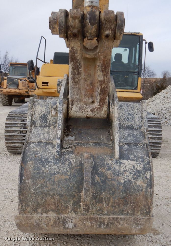 image for item DL5862 2006 Komatsu PC400LC  excavator