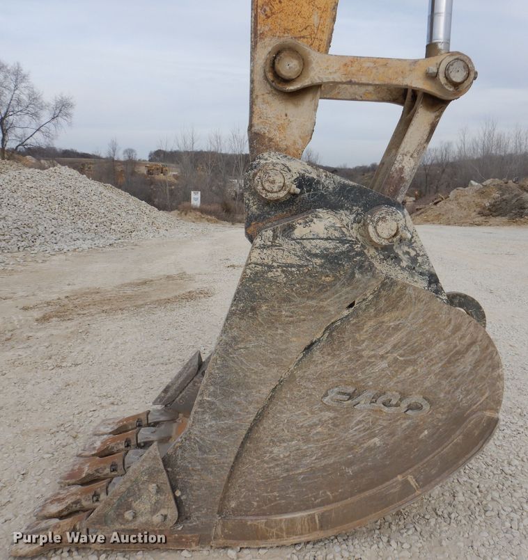 image for item DL5862 2006 Komatsu PC400LC  excavator