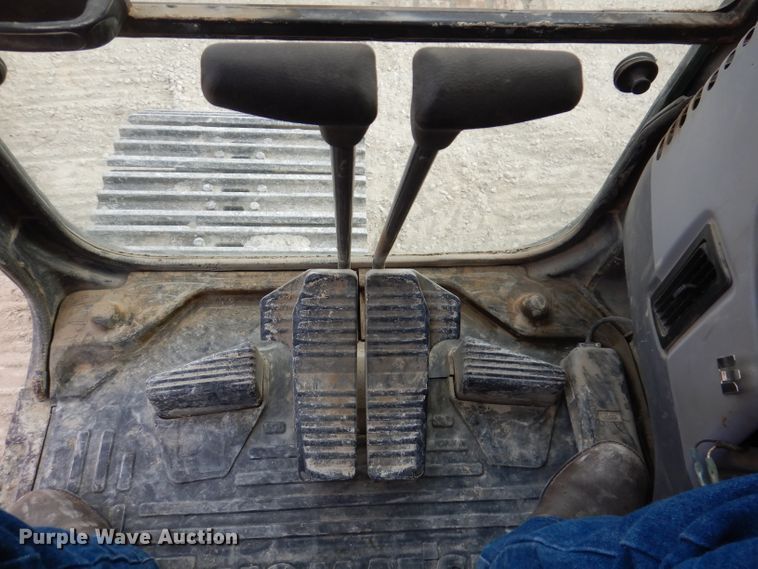 image for item DL5862 2006 Komatsu PC400LC  excavator