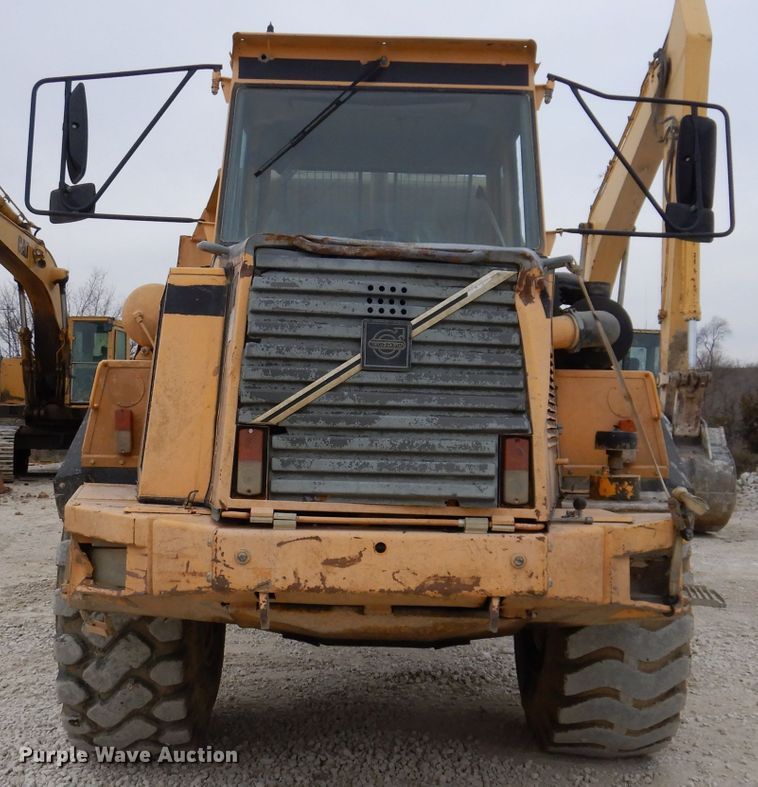 image for item DL5863 1999 Volvo A25C  haul truck