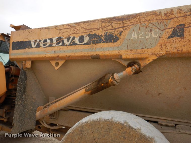 image for item DL5863 1999 Volvo A25C  haul truck