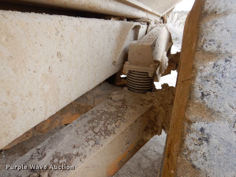 image for item DL5863 1999 Volvo A25C  haul truck